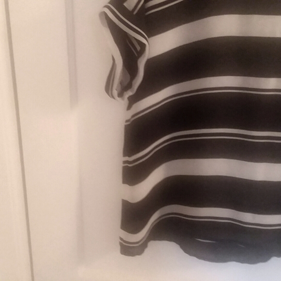 Banana Republic Short-Sleeved Top - Picture 4 of 9